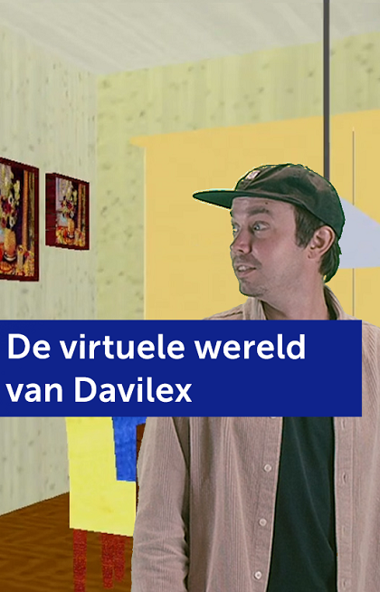 Een conservator staat voor een digitale ruimte, waarin kastjes aan de muren en een stoel zijn te zien (via greenscreen) met daarover de tekst 'De virtuele verrijkingen van Davilx'