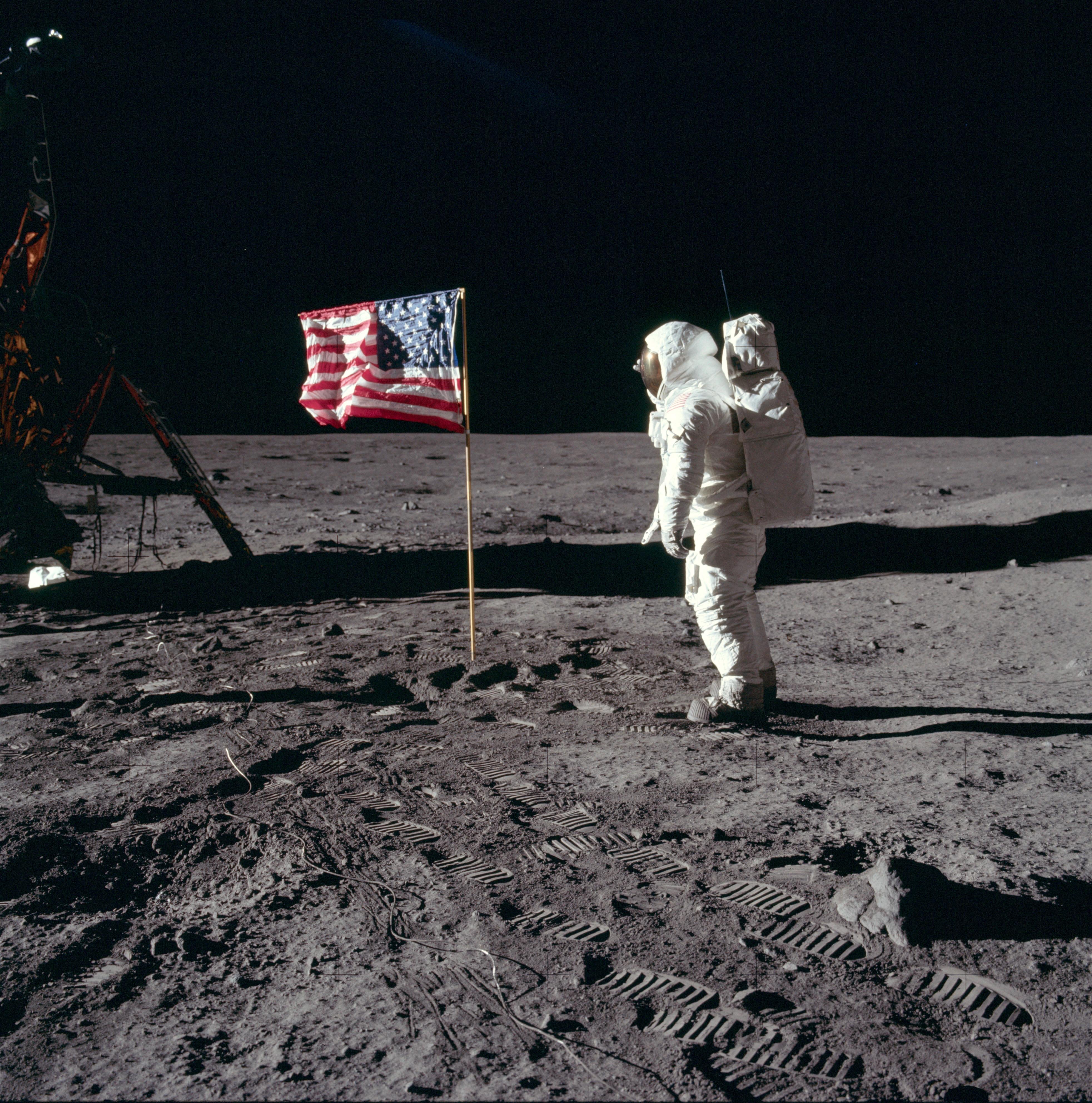 Buzz Aldrin salueert Amerikaanse vlag op de maan, 1969